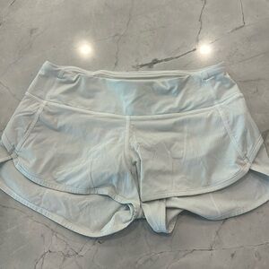 Lululemon Hottie Hot 2” inseam